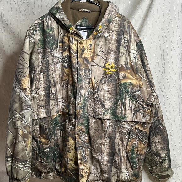 Realtree Xtra - Picture 1 of 4